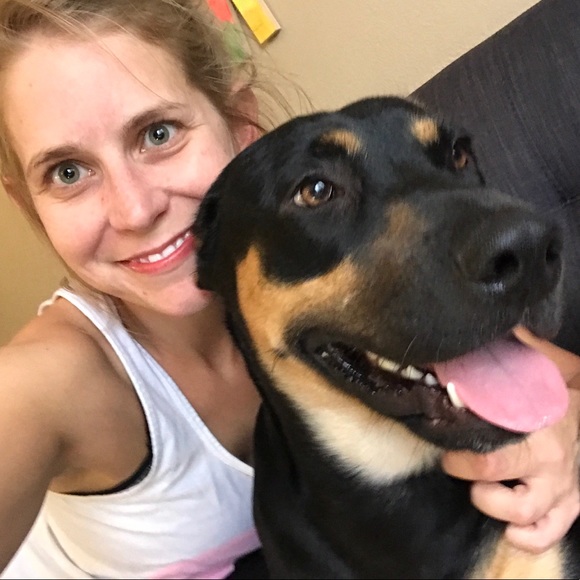 Allergy Alert! There’s a dog in this house! - Picture 4 of 8